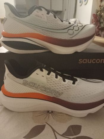 Used Saucony Endorphin Azura bike