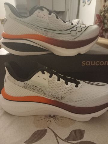 Used Saucony Endorphin Azura Running Shoes