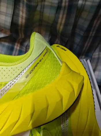 Saucony Endorphin Pro 4 bike d'occasion — image 4 sur 4