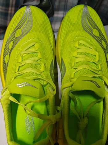 Saucony Endorphin Pro 4 bike d'occasion — image 2 sur 4