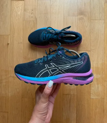 Used Asics Gel-Cumulus 22 bike