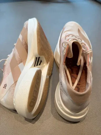 Used Adidas Adizero Adios Pro bike — image 2 of 3