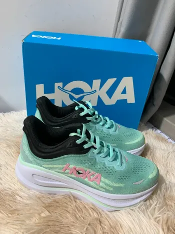 Tweedehands Hoka Shoes Size 40 bike