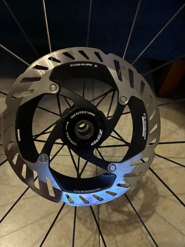 Brugt Zipp 858 NSW Disc 2024 bike — billede 6 af 11