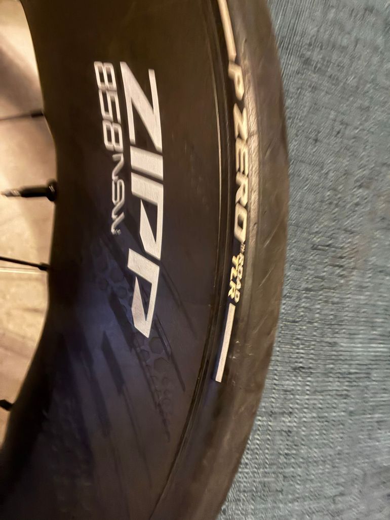 Brugt Zipp 858 NSW Disc 2024 bike — billede 5 af 11
