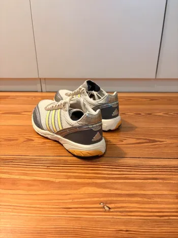 Używany Adidas Adizero bike — zdjęcie 2 z 4