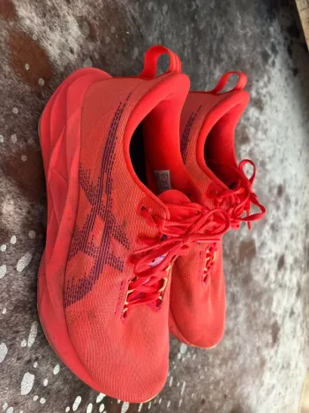 Gebrauchtes Asics Novablast 5 bike — Bild 4 von 9