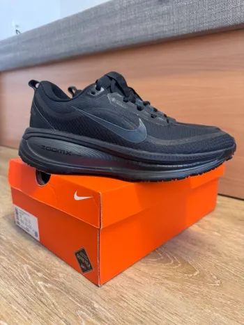Gebrauchtes Nike Vomero 18 Gore-Tex bike