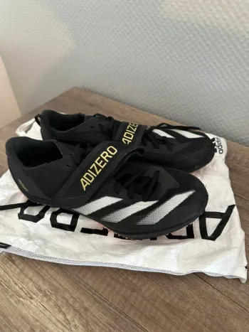 Adidas Hochsprung Spikes bike d'occasion