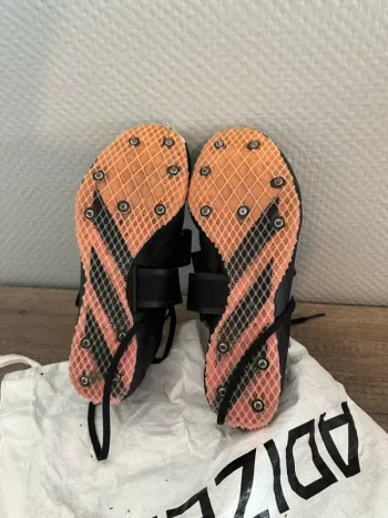 Adidas Hochsprung Spikes bike d'occasion — image 3 sur 5