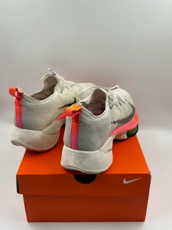 Used Rose Air Zoom Tempo NEXT% Flyknit bike — image 11 of 11