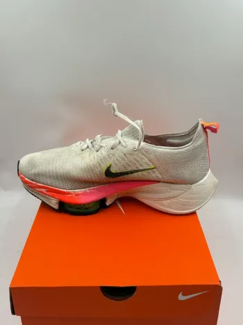 Used Rose Air Zoom Tempo NEXT% Flyknit bike — image 6 of 11