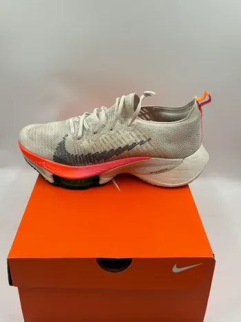 Used Rose Air Zoom Tempo NEXT% Flyknit bike — image 9 of 11