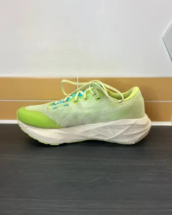 Käytetty Asics Novablast 5 bike — kuva 8 / 12