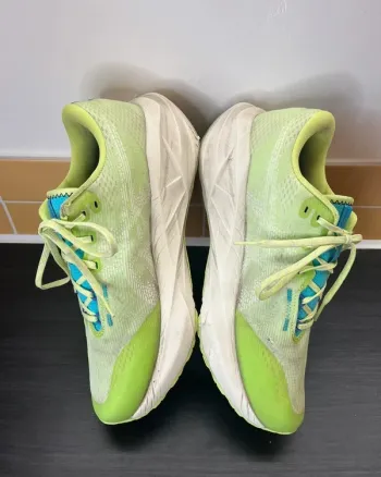 Käytetty Asics Novablast 5 bike — kuva 4 / 12