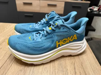 Used Hoka Clifton 10 bike