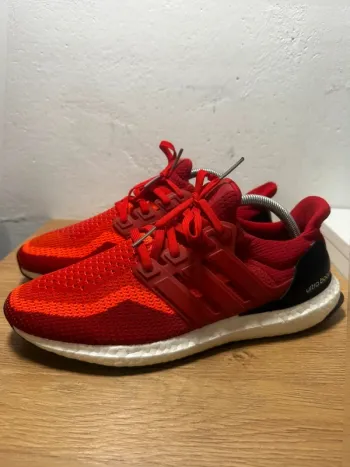 Gebrauchtes Adidas Ultraboost 2.0 Solar Red Gradient 2016 bike — Bild 2 von 8