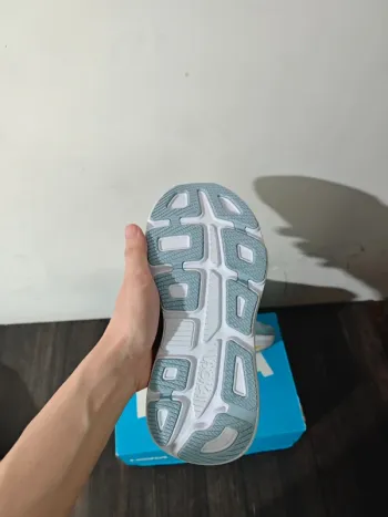 Hoka Running Shoes bike d'occasion — image 6 sur 10
