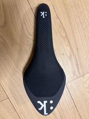 Used Fizik Arione K5 Wingflex Kium Saddle bike