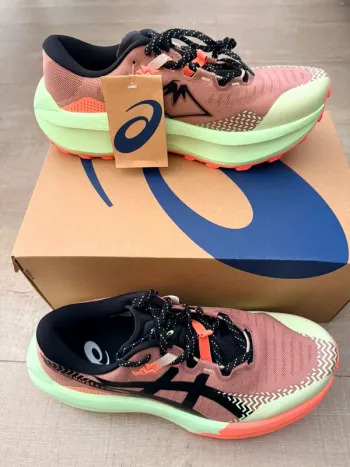 Używany Asics Trabuco Max 5 bike — zdjęcie 2 z 6