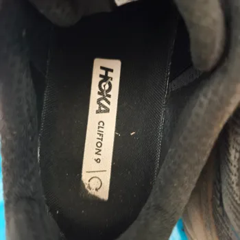 Hoka Clifton 9 bike d'occasion — image 7 sur 8