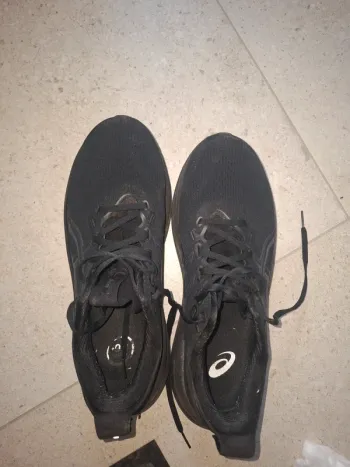 Używany Asics Gel Nimbus 28 bike — zdjęcie 3 z 6