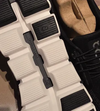 Used On Running On sneakers size 42.5 bike — image 6 of 12