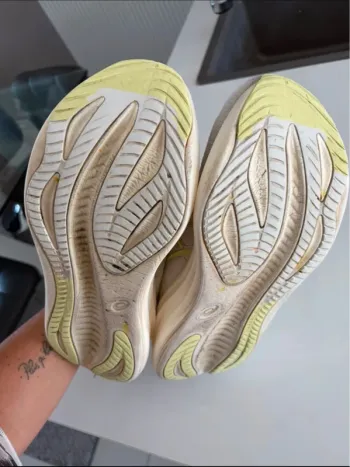 Używany Asics Gel Nimbus bike — zdjęcie 6 z 8