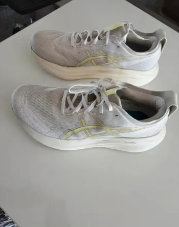 Używany Asics Gel Nimbus bike — zdjęcie 2 z 8