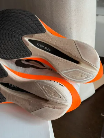 Nike Vaporfly 4 Next% bike usato — immagine 7 di 10