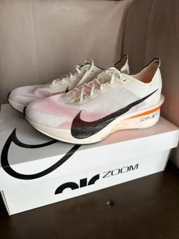 Used Nike Vaporfly 4 Next% bike