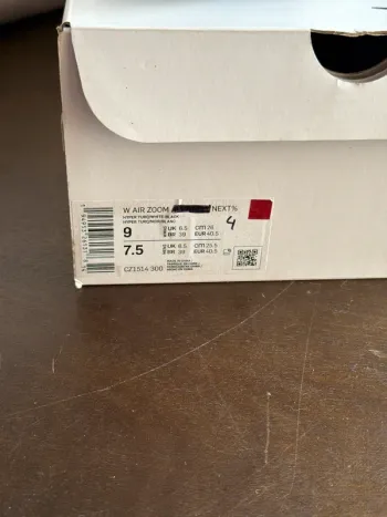 Used Nike Vaporfly 4 Next% bike — image 10 of 10