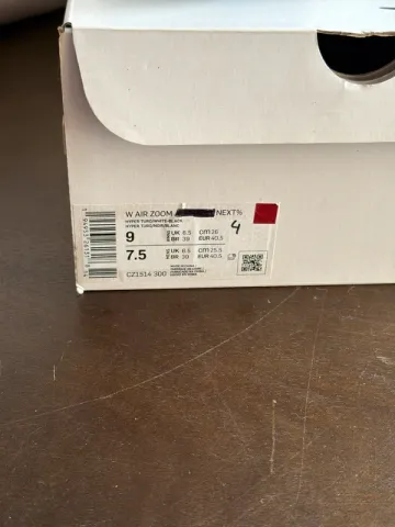 Nike Vaporfly 4 Next% bike usato — immagine 10 di 10