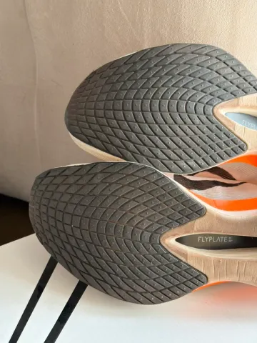 Nike Vaporfly 4 Next% bike usato — immagine 8 di 10
