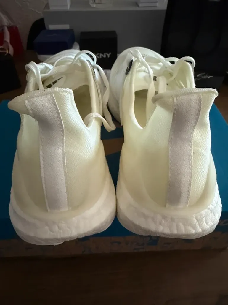Tweedehands Adidas Boost bike — afbeelding 2 van 9