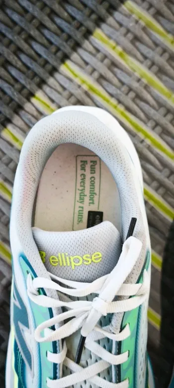 Gebrauchtes New Balance Ellipse V1 bike — Bild 3 von 7