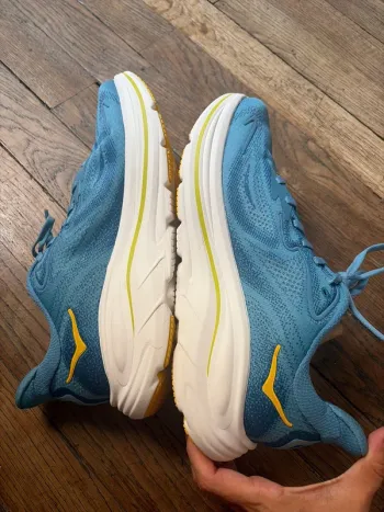 Hoka Clifton 10 bike d'occasion — image 5 sur 7