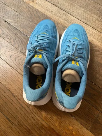 Hoka Clifton 10 bike d'occasion — image 3 sur 7