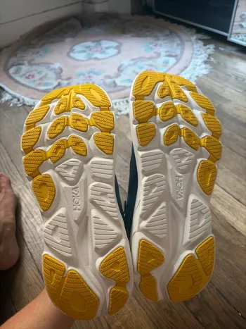 Hoka Clifton 10 bike d'occasion — image 2 sur 7