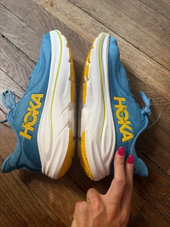 Hoka Clifton 10 bike d'occasion — image 6 sur 7