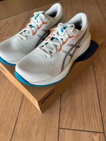 Used Asics Gel-Cumulus 28 bike — image 4 of 7