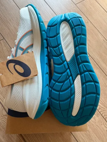 Used Asics Gel-Cumulus 28 bike — image 7 of 7