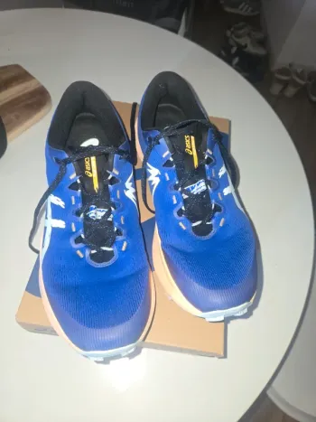 Used Asics Fujilite 6 bike — image 3 of 6
