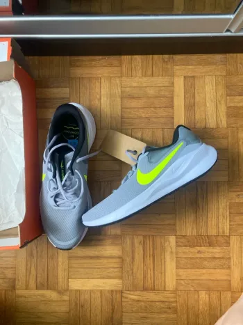 Gebrauchtes Nike Shoes bike — Bild 2 von 13