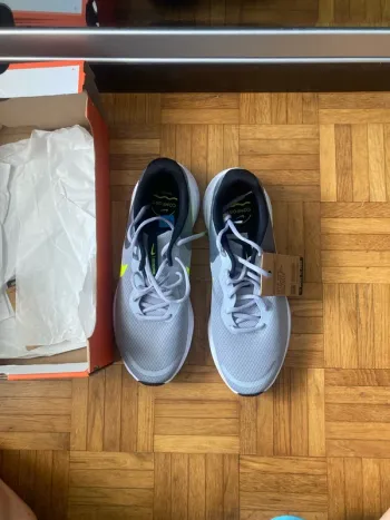 Used Nike Shoes bike