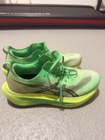 Gebrauchtes Asics Megablast bike