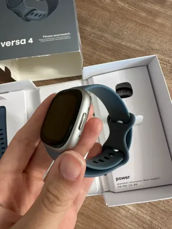 Fitbit Versa 4 bike de segunda mano — imagen 2 de 9