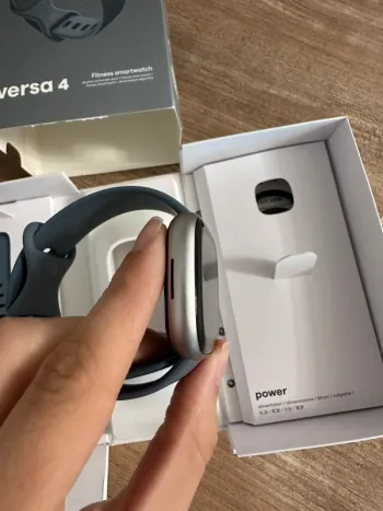 Fitbit Versa 4 bike de segunda mano — imagen 3 de 9