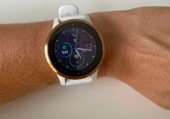 Used Garmin Vivoactive 4S 2023 bike — image 5 of 6