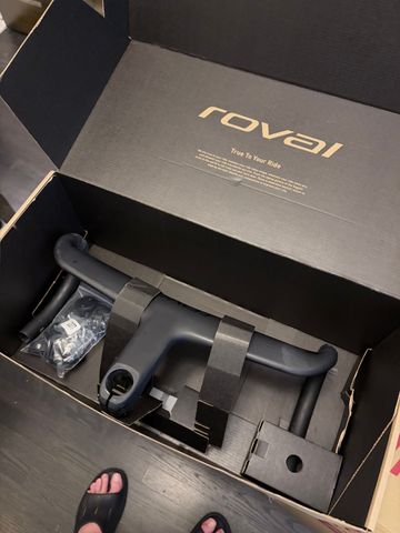 Used Roval Rapide Cockpit 2024 bike — image 1 of 5